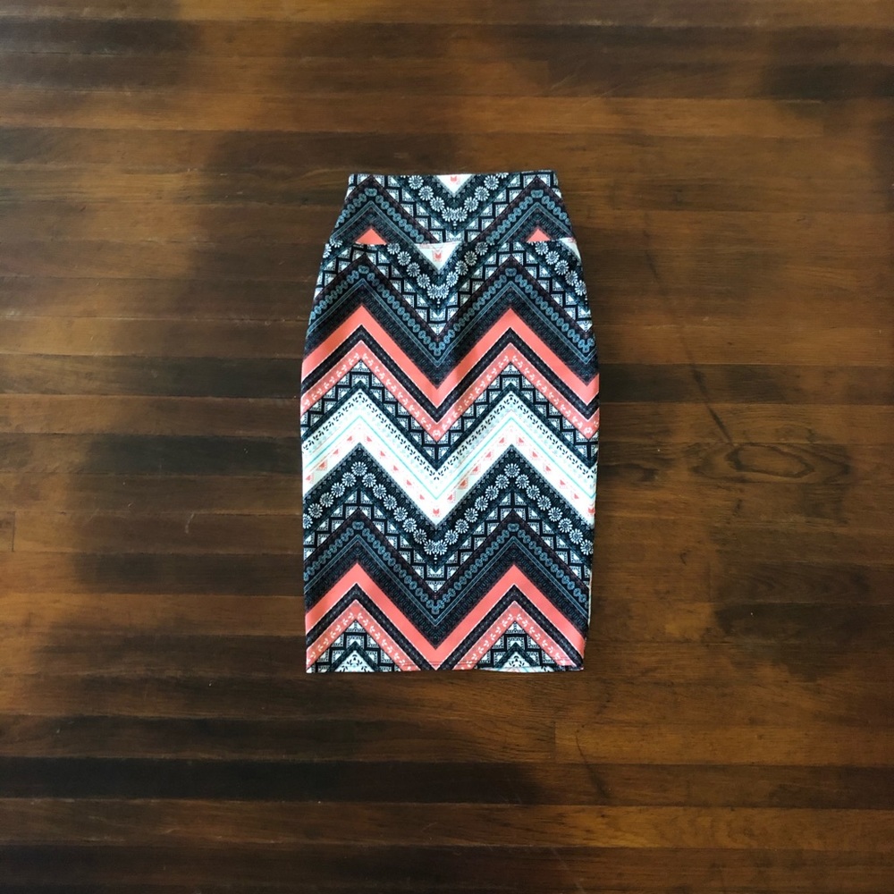 High waist pencil skirt